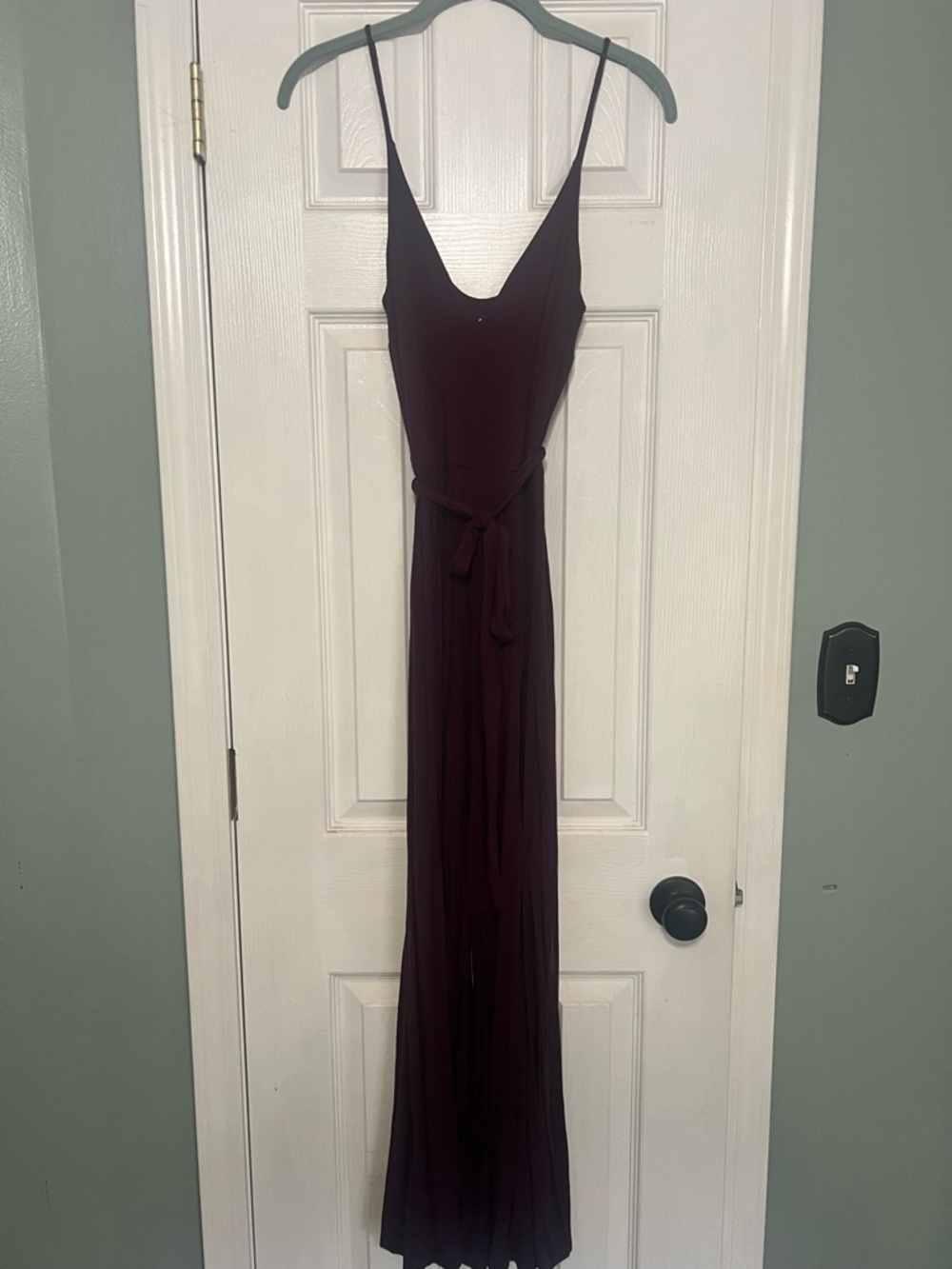 Lulu’s Plum V-Neck Wide-Leg Jumpsuit with Side Slit - Picture 3 of 5